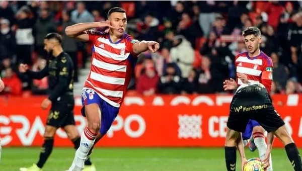 Β’ Ισπανίας: Με φόρα η Γρανάδα