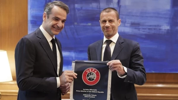 Super League: H επικοινωνία Μητσοτάκη - Τσέφεριν! 