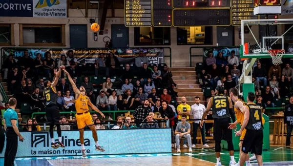 Basketball Champions League: Νίκη-μισή πρόκριση η ΑΕΚ στη Λιμόζ