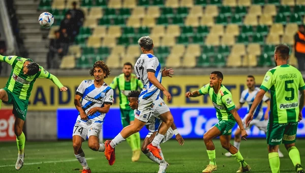 Η καρδιά του περσινού πρωταθλητή «χτυπά» ακόμη! [vids]