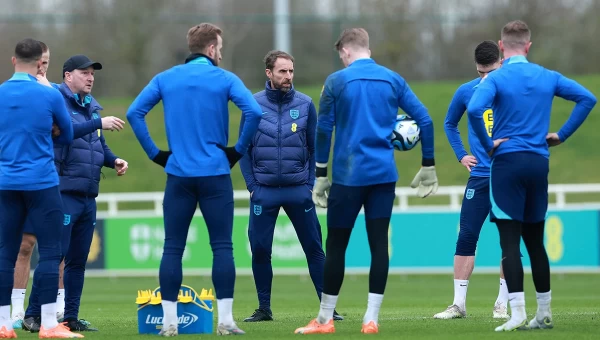 Γέμισε το... απουσιολόγιο των «τριών λιονταριών» [vid]