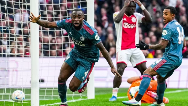 Θρίαμβος της Φέγενορντ στο Άμστερνταμ [vid]