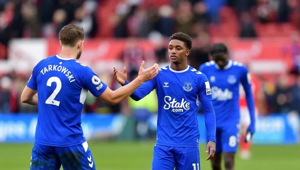 Δύο μεγάλοι άσοι