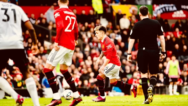 Η «συνήθεια» της Γιουνάιτεντ στις προκρίσεις [vids]