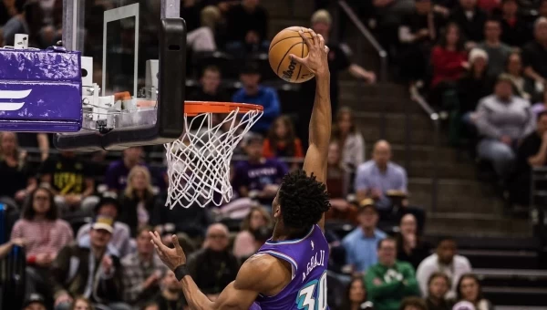 Η ανατροπή των Τζαζ (vids)