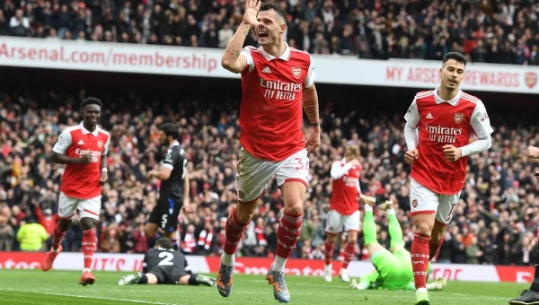 Η Άρσεναλ προχωράει για τον τίτλο [vid]