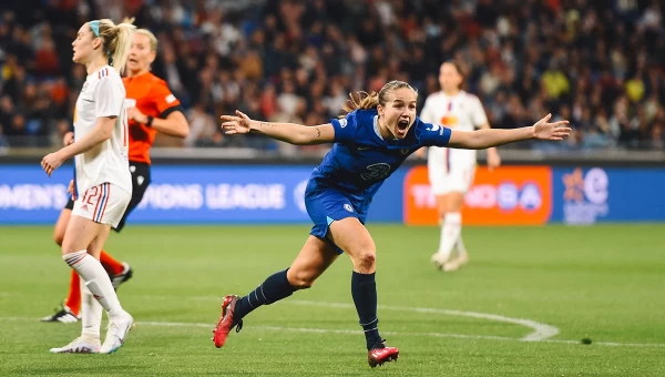 UEFA Women's Champions League: Προβάδισμα για Τσέλσι και Βόλφσμπουργκ [vids]