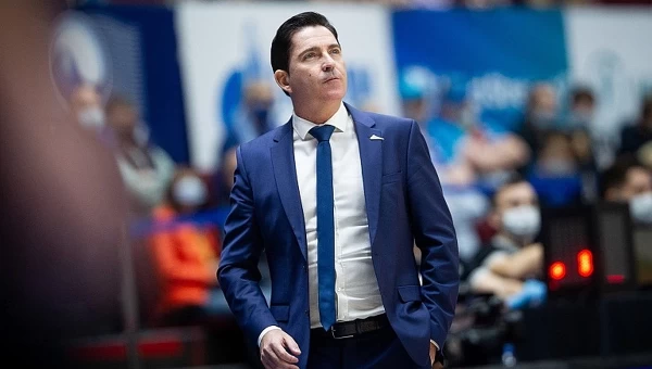 Οι Ρώσοι στέλνουν Πασκουάλ στη Μαδρίτη