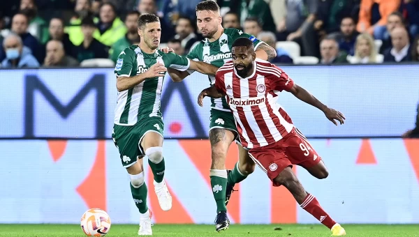 Ο Elite Ντελ Θέρο Γκράντε στο ντέρμπι [vid]