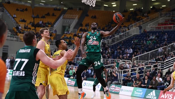 Στο ίδιο έργο θεατές στο κλειστό του ΟΑΚΑ [vids]