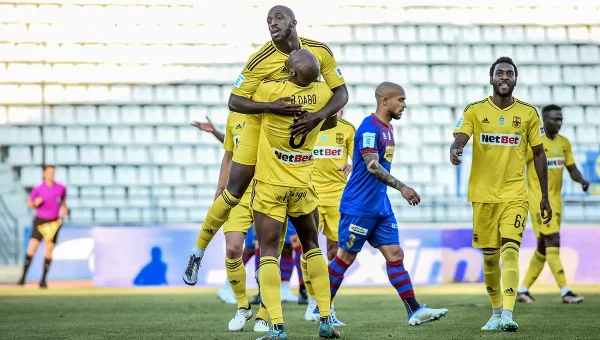 Ο Άρης πέρασε... αέρα από το Πανθεσσαλικό [vids]