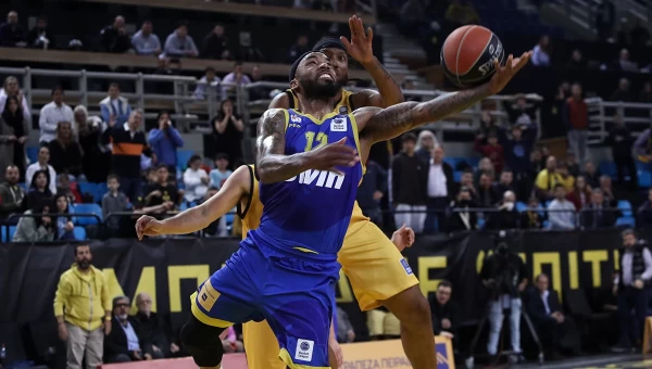 Σούπερ Περιστέρι, στα ημιτελικά της Basket League [vids]