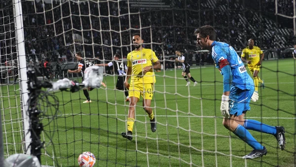 Ματσάρα για γερά νεύρα με νικητή τον ΠΑΟΚ [vid]