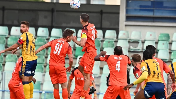 Με πρωταγωνιστή τον Καλτσά [vid]