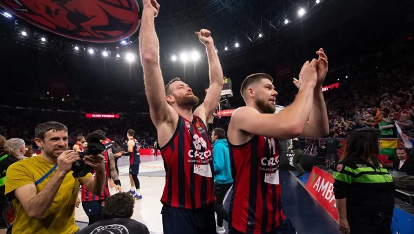 Σούπερ Μπασκόνια, εκπληκτική Παρτιζάν [vids]