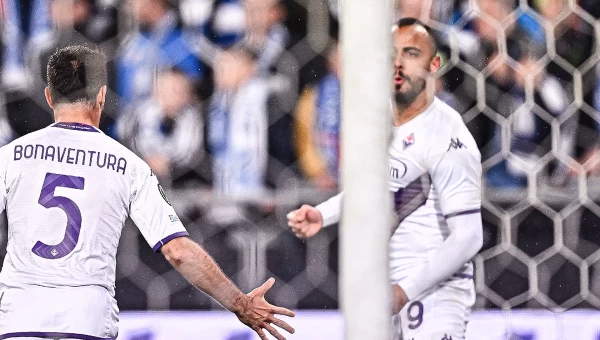 Οι «βιόλα» έβγαλαν… εισιτήρια για τα ημιτελικά [vids]