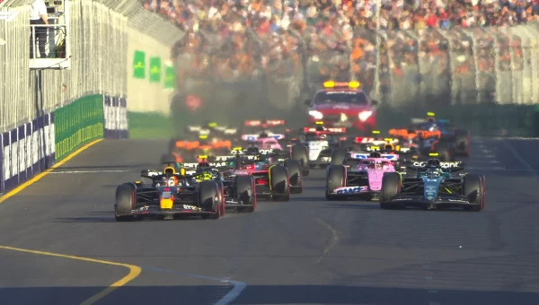 Formula: Νίκη Φερστάπεν στην Αυστραλία σε ένα επεισοδιακό γκραν πρι (vids)