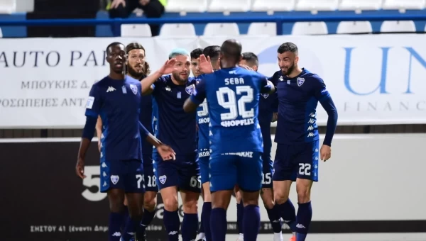 Ανάσαναν Ιωνικός και Λαμία [vids]