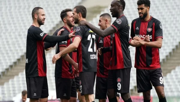 Α’ Τουρκίας: Ιστανμπουλσπορ – Καραγκιουμρούκ, “ξεφεύγει” το σκορ!