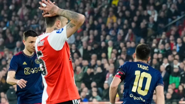 Ο Άγιαξ βγήκε νικητής στη... μάχη! [vid]