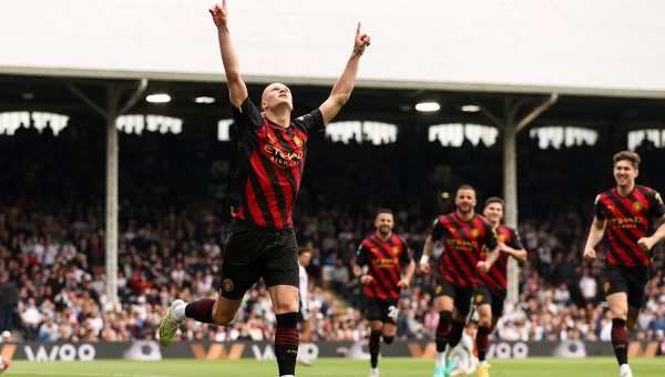 Κορυφή για Σίτι, αστεράτη Γιουνάιτεντ, ευρωπαία Λίβερπουλ [vids]