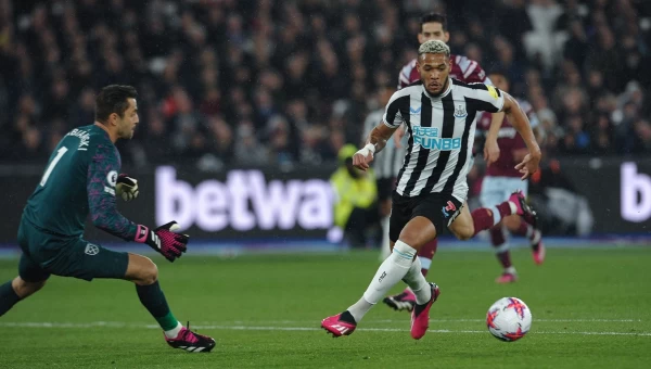 Χέρι-χέρι «καρακάξες» και «κόκκινοι διάβολοι» [vids]