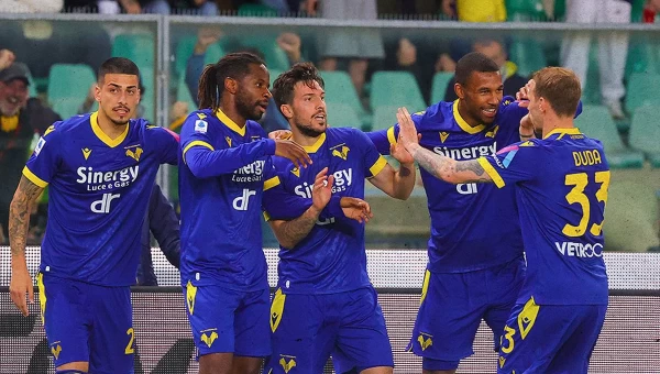 Η Βερόνα «παίζει» δυνατά για τη σωτηρία [vid]