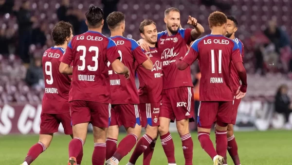 Με Σερβέτ και Χόνκα