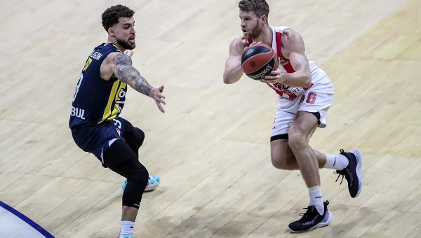 Ο Γουίλμπεκιν στην 12άδα της Φενέρμπαχτσε