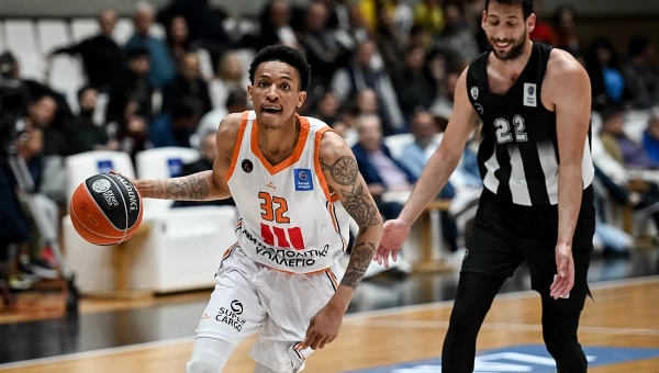 Ο Τόμασον από τον Προμηθέα στη Γρανάδα [vid]