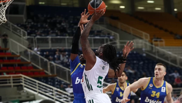 Επιβλητικός Παναθηναϊκός, έριξε 100άρα στο Περιστέρι [vids]