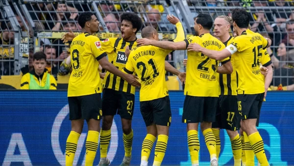 Ντόρτμουντ έξι… αστέρων [vid]
