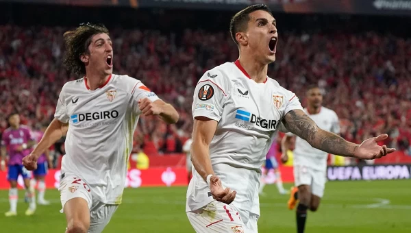 Η Σεβίλλη πιστή στο «ραντεβού» για την κούπα [vid]