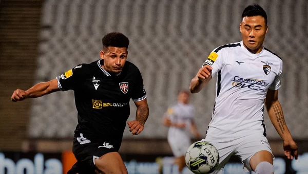 Η Κάζα Πία αγνοεί καιρό τη νίκη [vid]