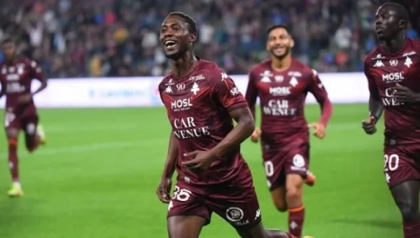 Β' Γαλλίας: Διπλό η Μετς