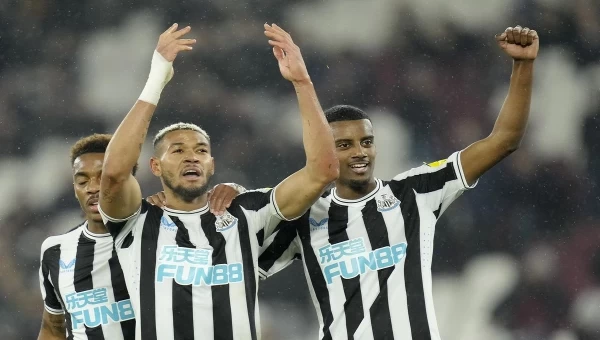 Νιουκάστλ, Γουέστ Χαμ και Κοπεγχάγη!