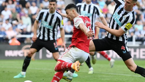 Έμεινε «ζωντανή» η Άρσεναλ [vids]