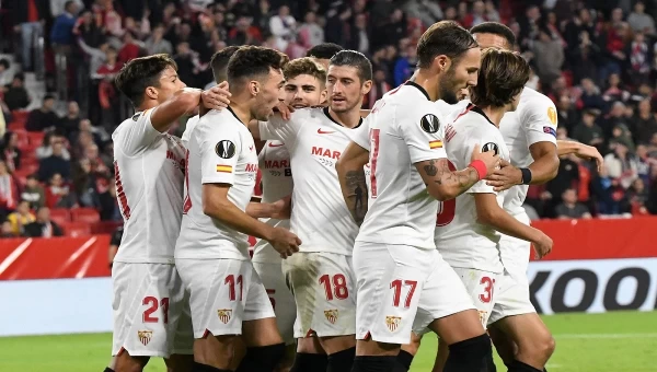 Σεβίλλη και Under!