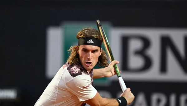 Ο Τσιτσιπάς ξεκίνησε Δευτέρα και θα τελειώσει την Τρίτη [vids]