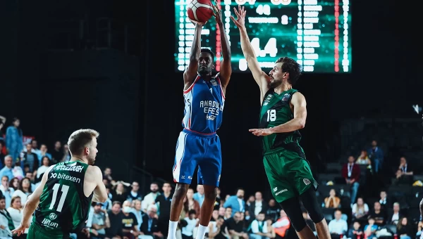 Ο Μπομπουά έστειλε την Εφές στα ημιτελικά [vid]