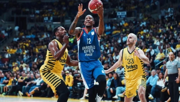 Η Εφες… απάντησε στην Φενέρμπαχτσε με Κλάϊμπερν [vid]