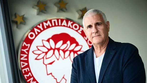 Εποχή Κορδόν, επίσημα, για τον Ολυμπιακό