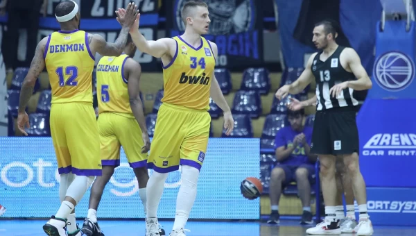 Το σερί του Περιστερίου δεν σταμάτησε [vids]