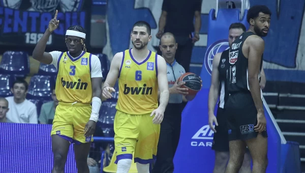 Πανηγυρικό φινάλε και 3η θέση για το Περιστέρι [vids]