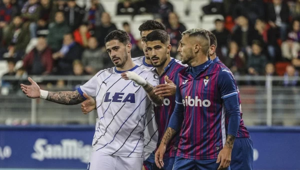 Β' Ισπανίας: Αλαβές - Εϊμπάρ, τον πρώτο λόγο οι γηπεδούχοι! 