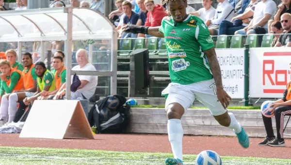 Εκένας για… τριπλασιασμό!