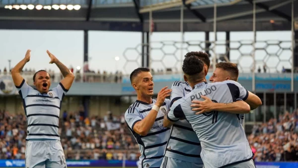 “Μεταμορφώνεται” εντός το Κάνσας