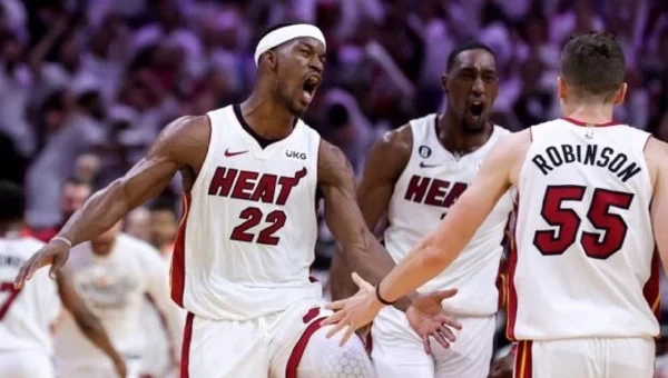 NBA: Σούπερ οι Μαϊάμι Χιτ άλωσαν την έδρα των Νάγκετς (vid)