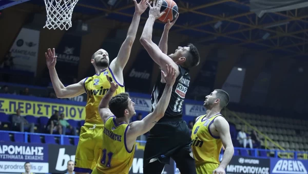 Το Περιστέρι του Σπανούλη και το Ντένβερ