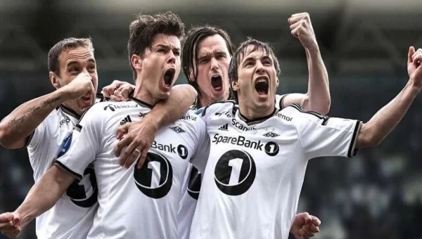 Πληρώνει η Ρόζενμποργκ!